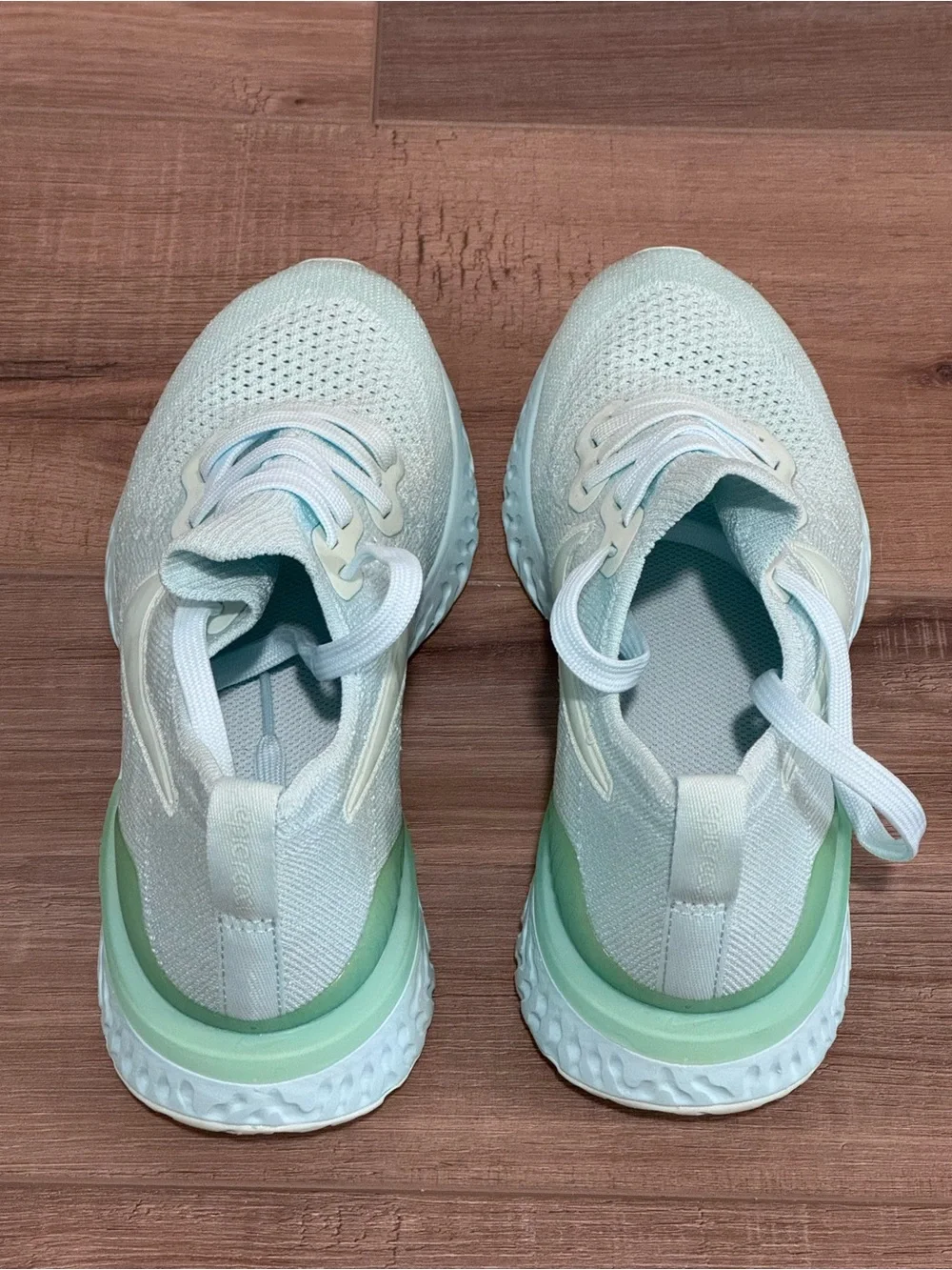 Nike Epic React Flyknit 2 Women's Teal Tint Running Sneakers